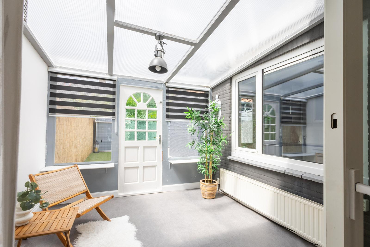 Tussenwoning te koop: Pieter de Hooghstraat 3, Terneuzen