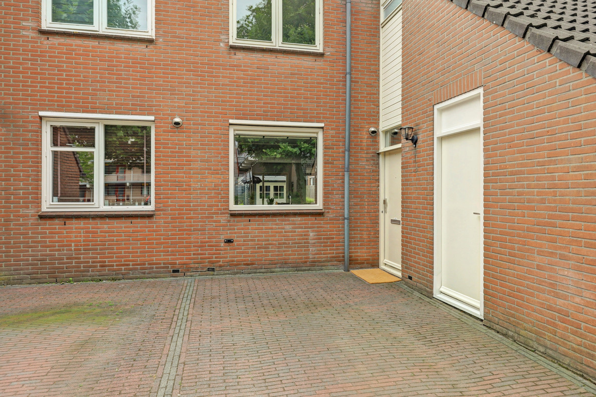 Tussenwoning te koop: Edisonstraat 141, Kudelstaart