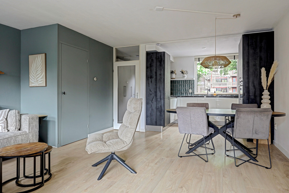 Tussenwoning te koop: Edisonstraat 141, Kudelstaart