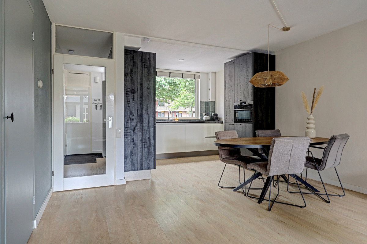 Tussenwoning te koop: Edisonstraat 141, Kudelstaart