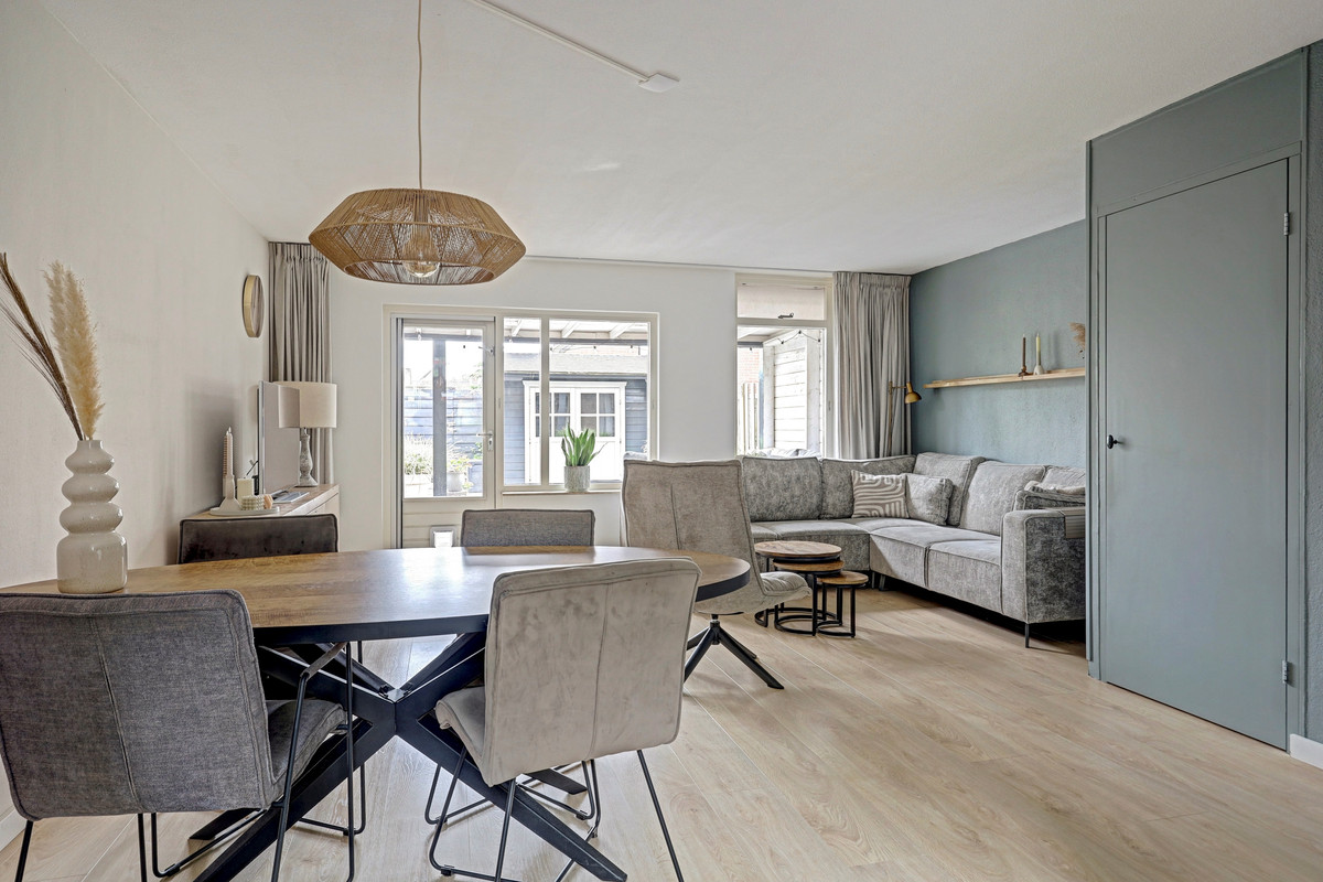 Tussenwoning te koop: Edisonstraat 141, Kudelstaart