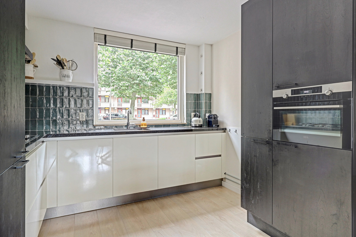 Tussenwoning te koop: Edisonstraat 141, Kudelstaart