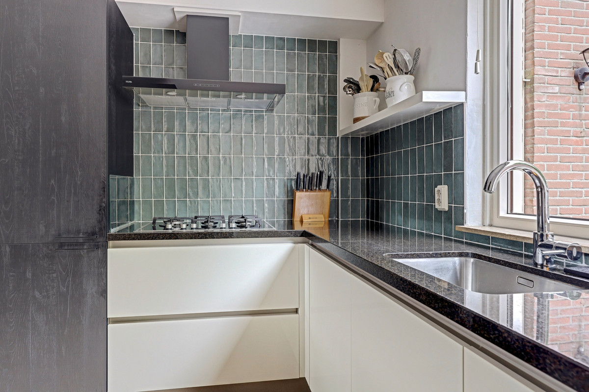 Tussenwoning te koop: Edisonstraat 141, Kudelstaart