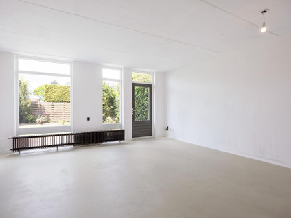D U Stikkerstraat 8