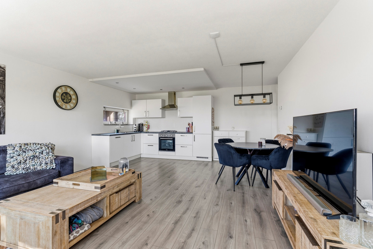 Appartement te koop: Laan der V.O.C. 346, Almere