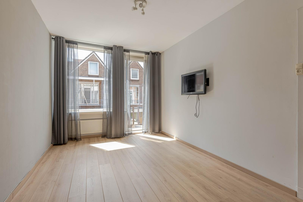 Tussenwoning te koop: Boekweitstraat 37, Rotterdam