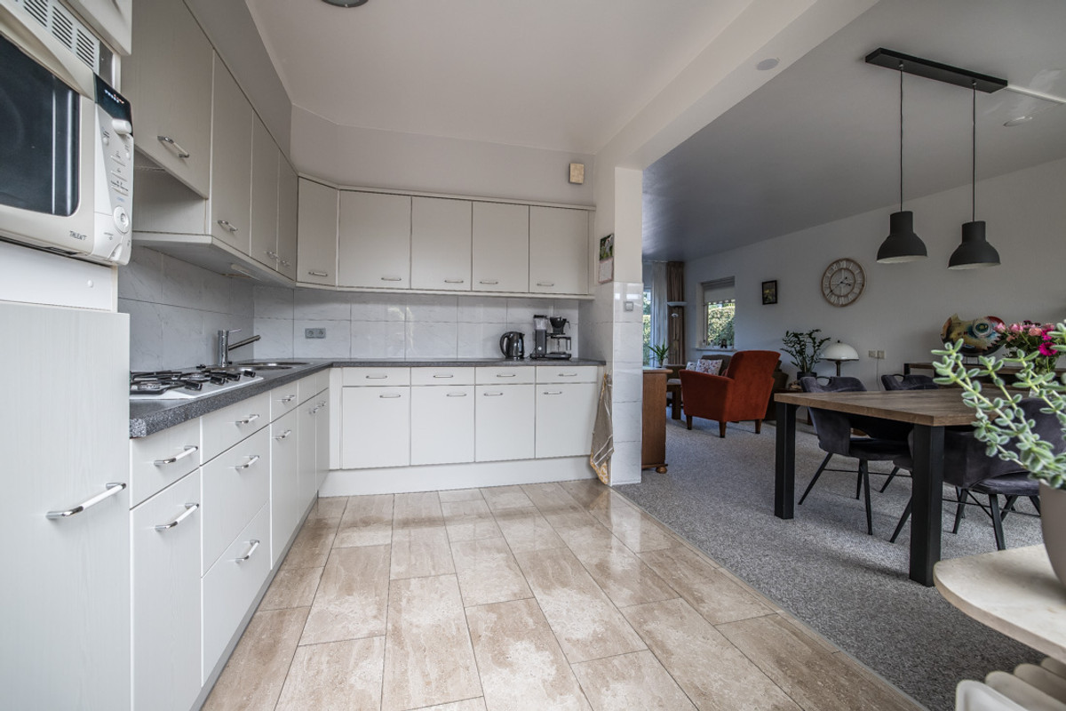Hoekwoning te koop: Overcinge 42, Almelo