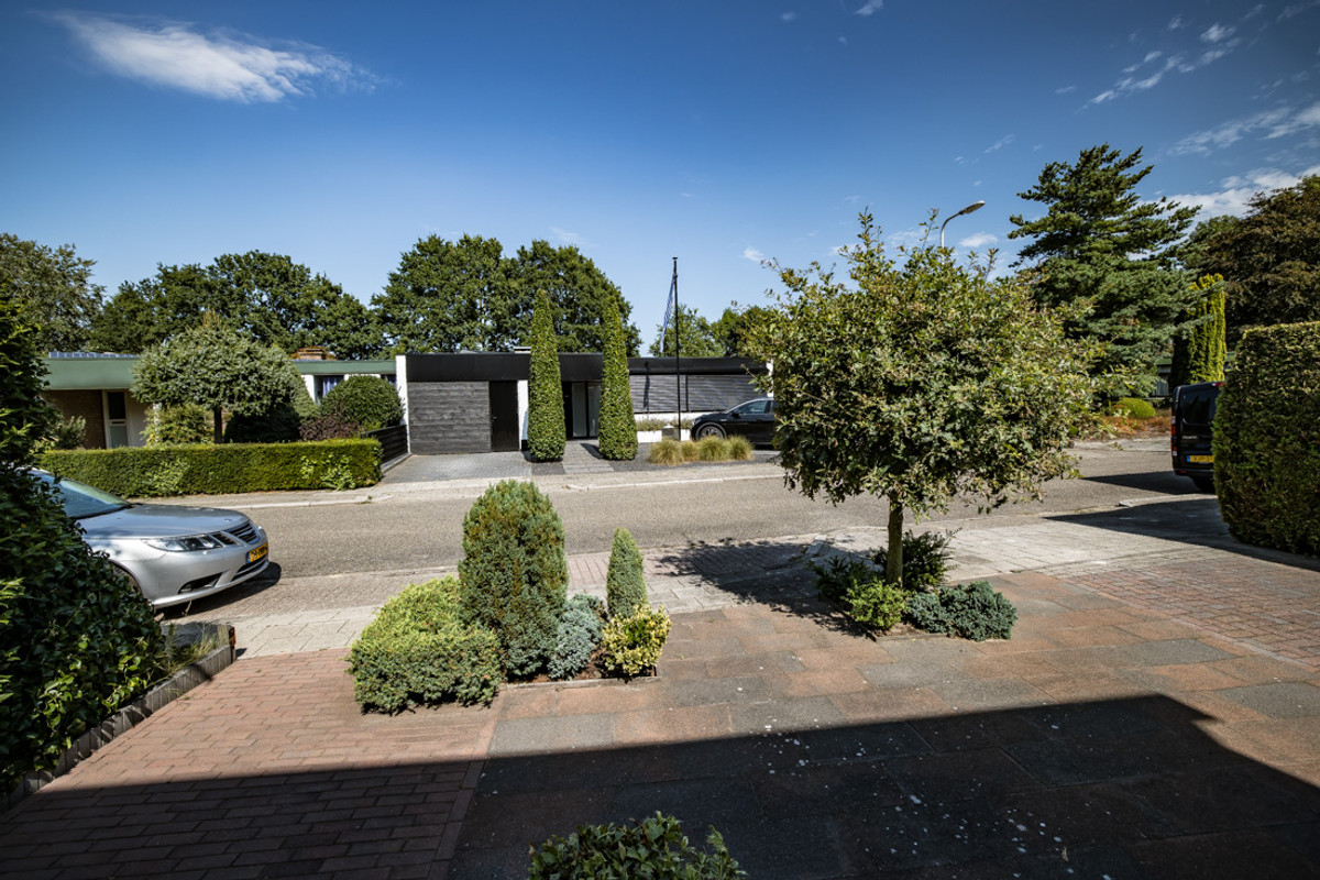 Hoekwoning te koop: Overcinge 42, Almelo