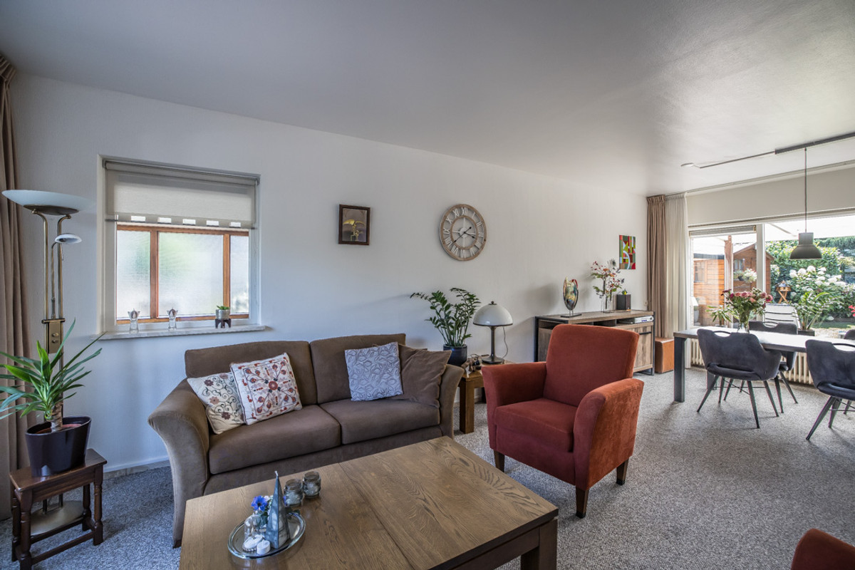 Hoekwoning te koop: Overcinge 42, Almelo
