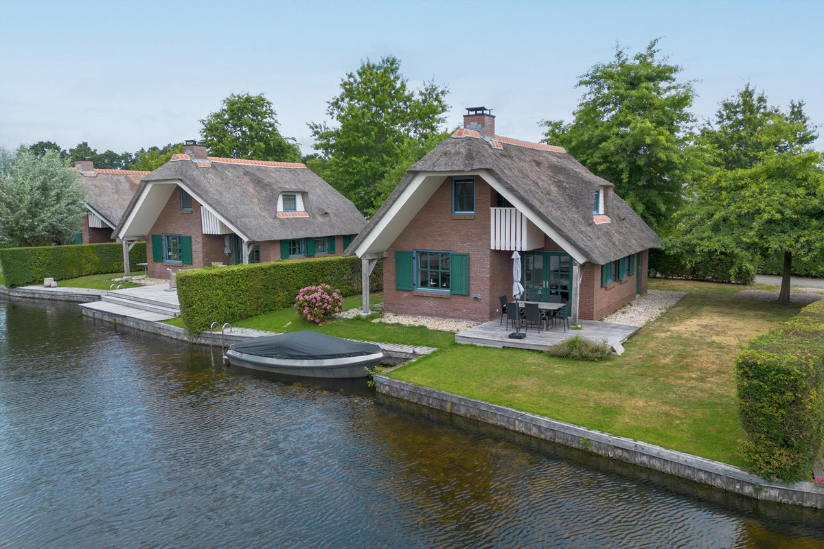 Vrijstaande woning te koop: Veneweg 193-21, Wanneperveen