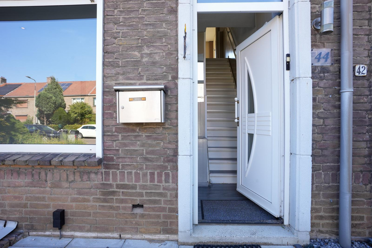Hoekwoning te koop: Antoniusstraat 44, Geleen