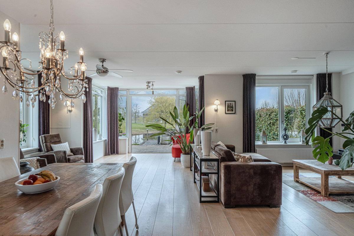 Vrijstaande woning te koop: Vennendal 55, Lelystad