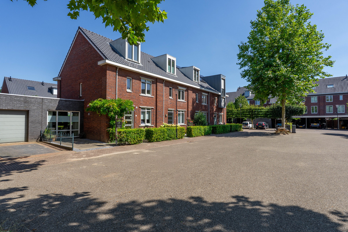 Tussenwoning te koop: Ringdijk 21, Bemmel
