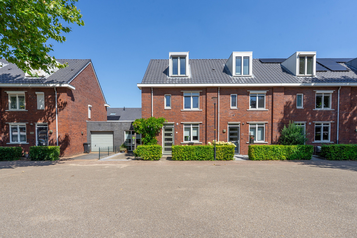 Tussenwoning te koop: Ringdijk 21, Bemmel