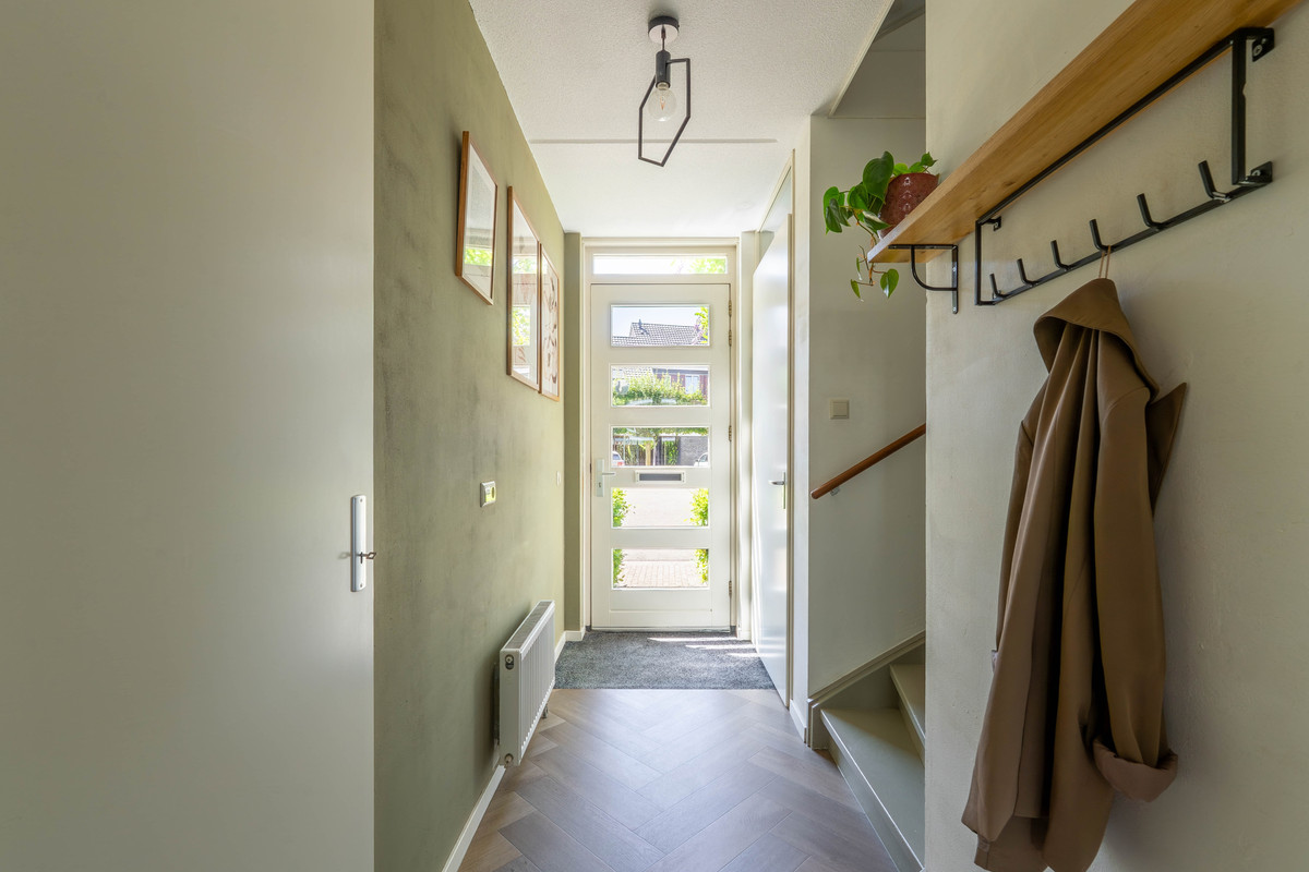 Tussenwoning te koop: Ringdijk 21, Bemmel