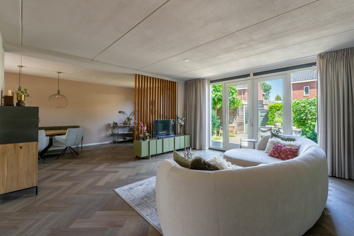 Tussenwoning te koop: Ringdijk 21, Bemmel