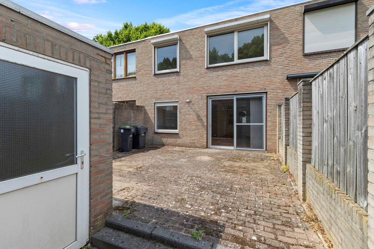 Tussenwoning te koop: Rietbeek 38, Geleen