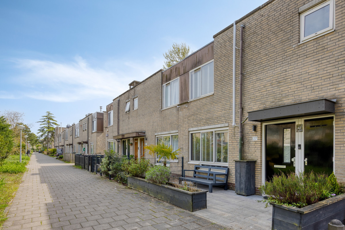 Tussenwoning te koop: Samenwerking 27, Amsterdam