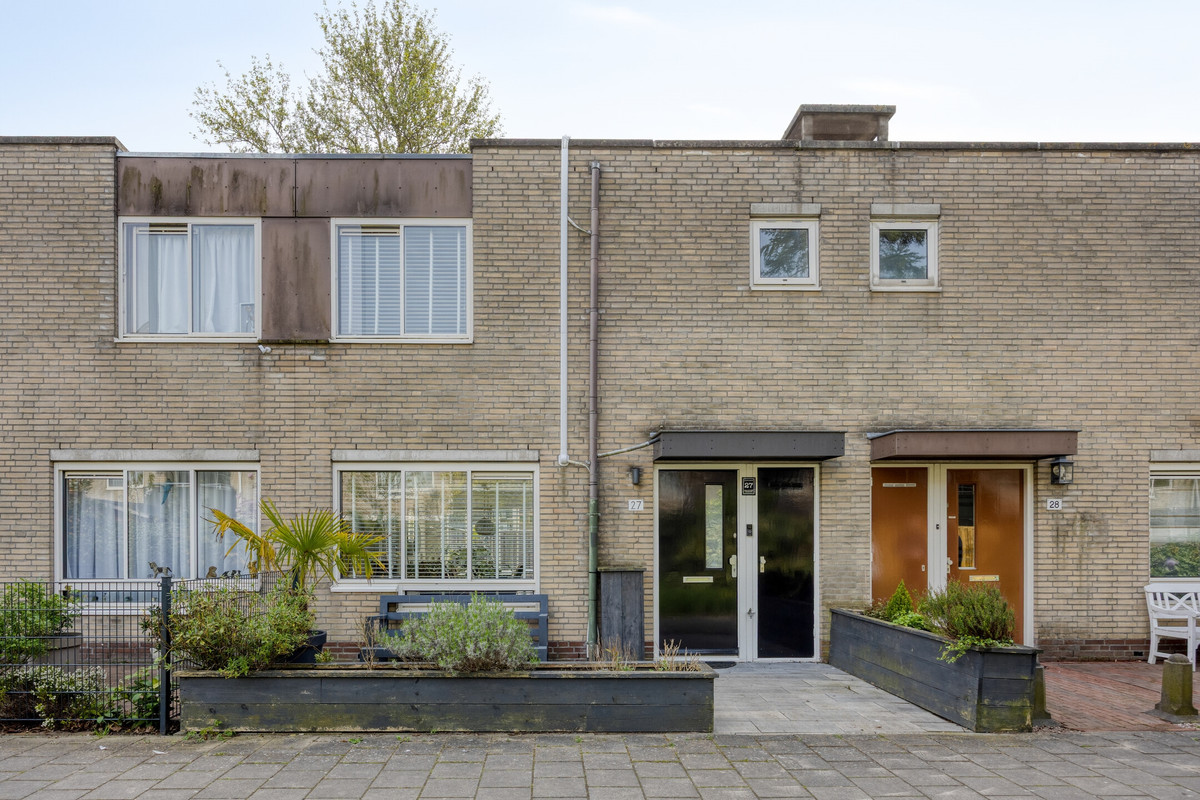 Tussenwoning te koop: Samenwerking 27, Amsterdam