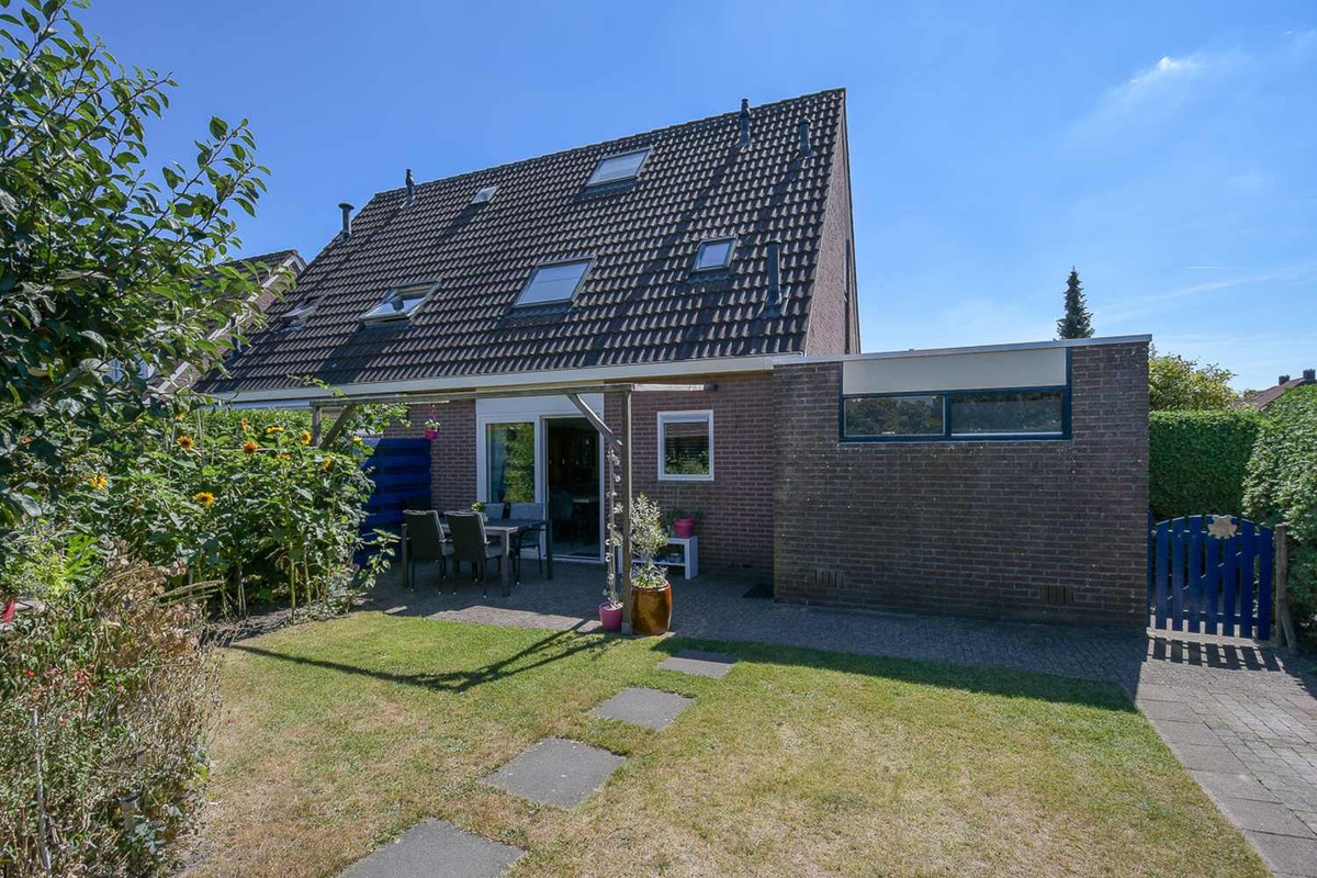 Hoekwoning te koop: Hanebalken 197, Drachten