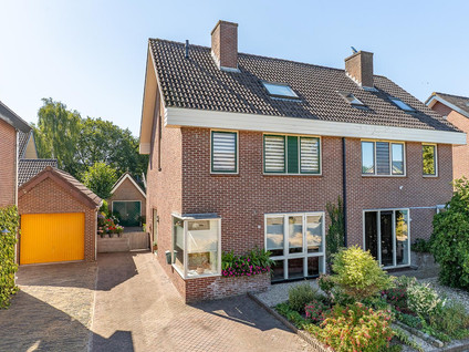 Essenakker 9