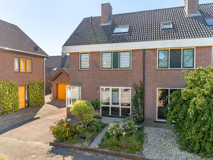 Essenakker 9