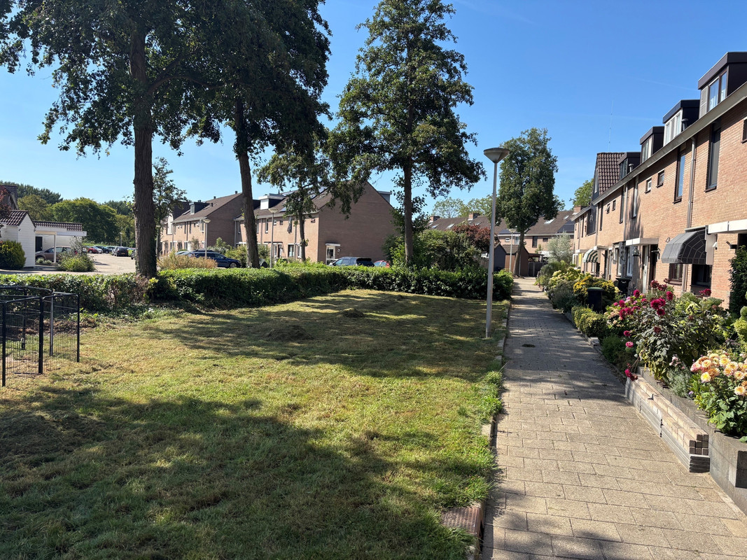 Tussenwoning te koop: Geraniumveld 26, Nieuwerkerk A/D Ijssel