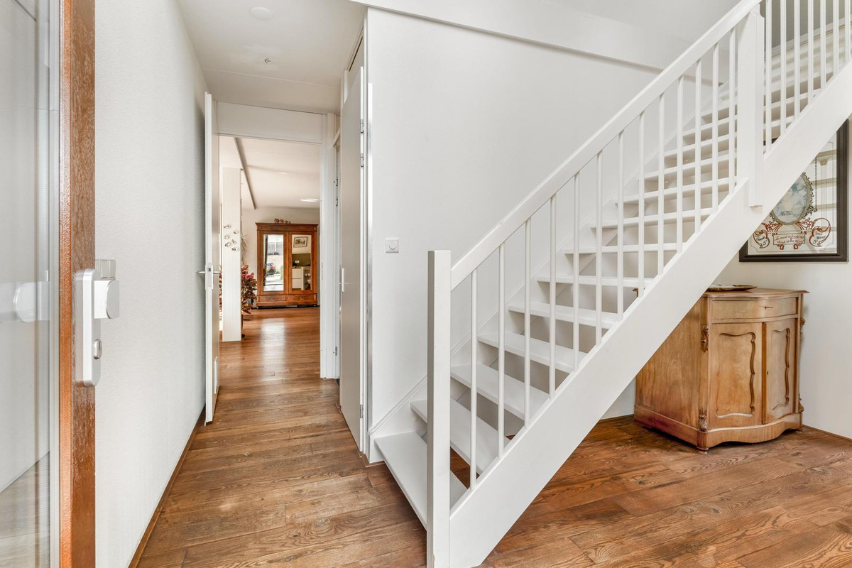 Tussenwoning te koop: Collierstraat 33, Almere