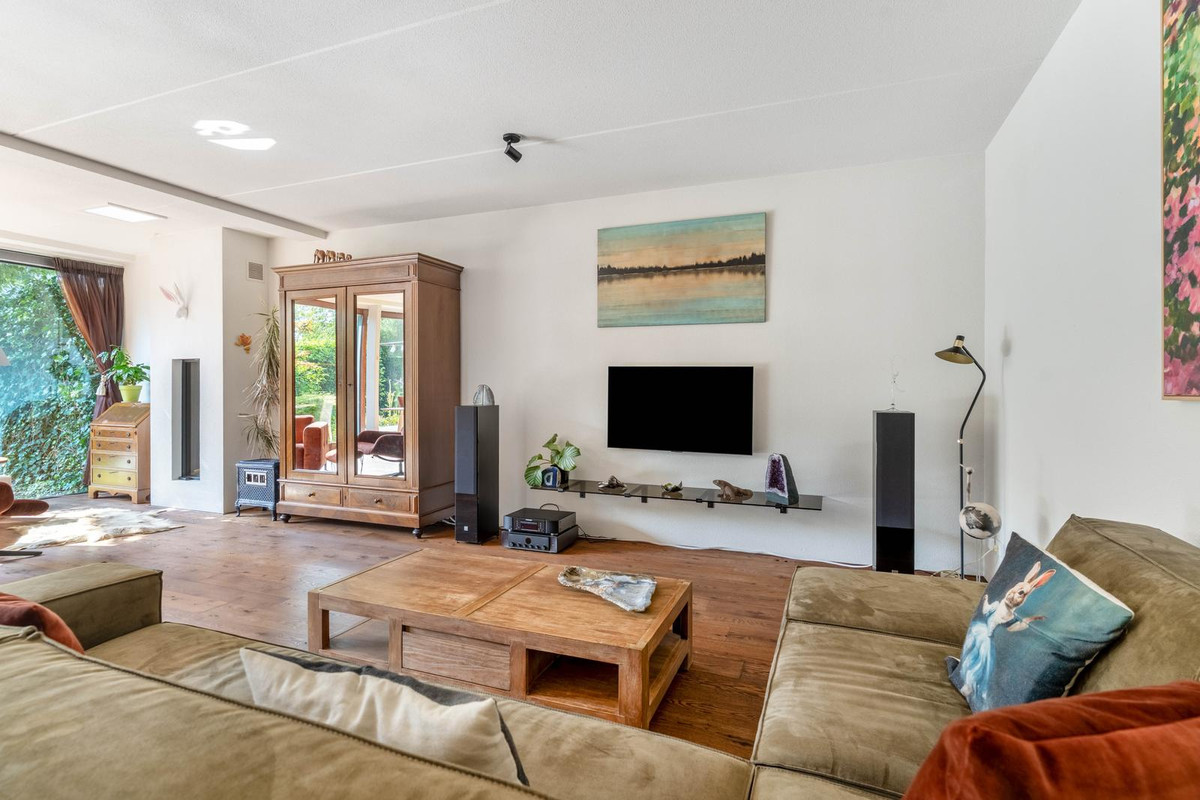 Tussenwoning te koop: Collierstraat 33, Almere
