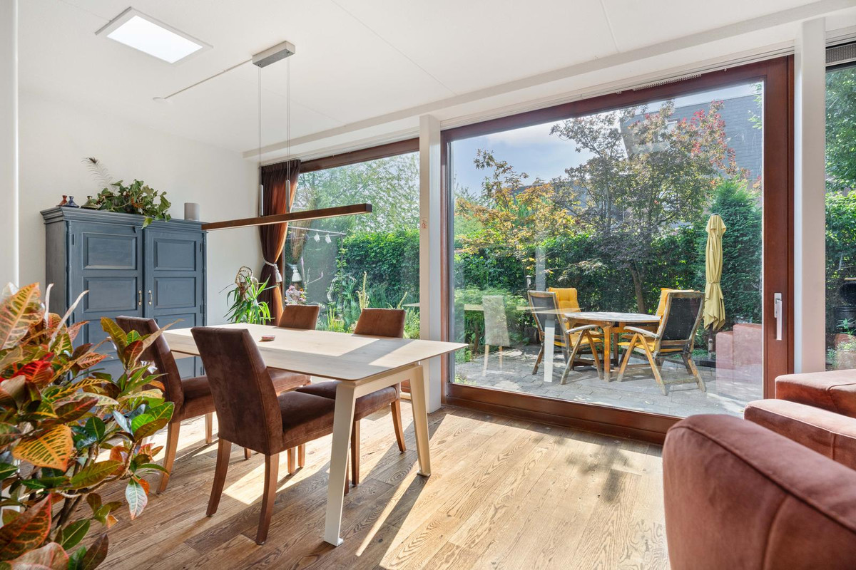 Tussenwoning te koop: Collierstraat 33, Almere