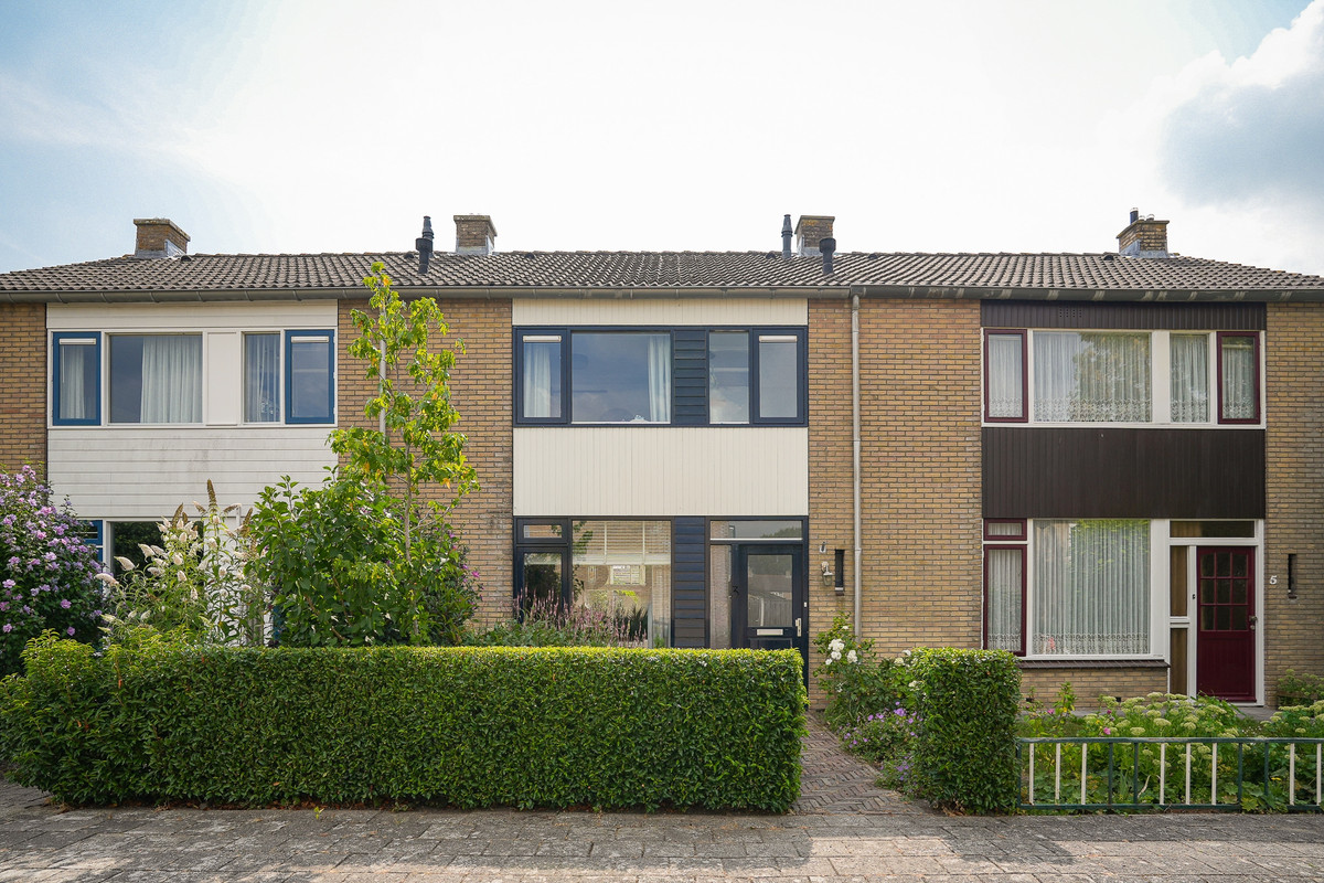 Tussenwoning te koop: Prinses Margrietstraat 3, Acquoy