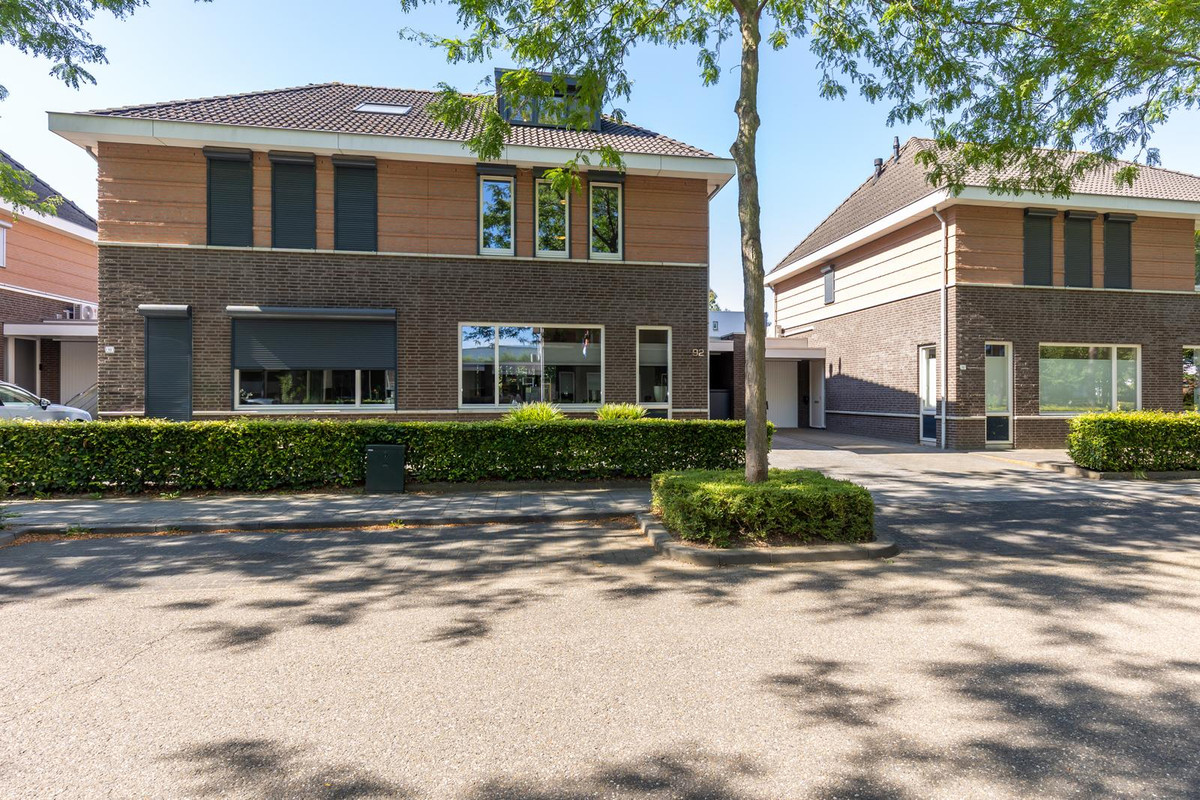Tussenwoning te koop: Laan van Westfalen 92, Geleen
