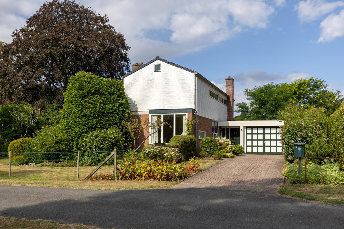 Vrijstaande woning te koop: Wilhelminaplantsoen 5, Laag-Keppel