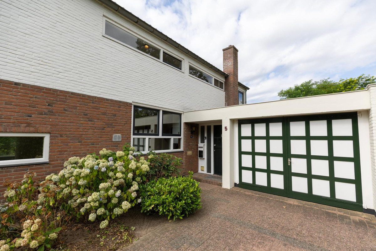 Vrijstaande woning te koop: Wilhelminaplantsoen 5, Laag-Keppel