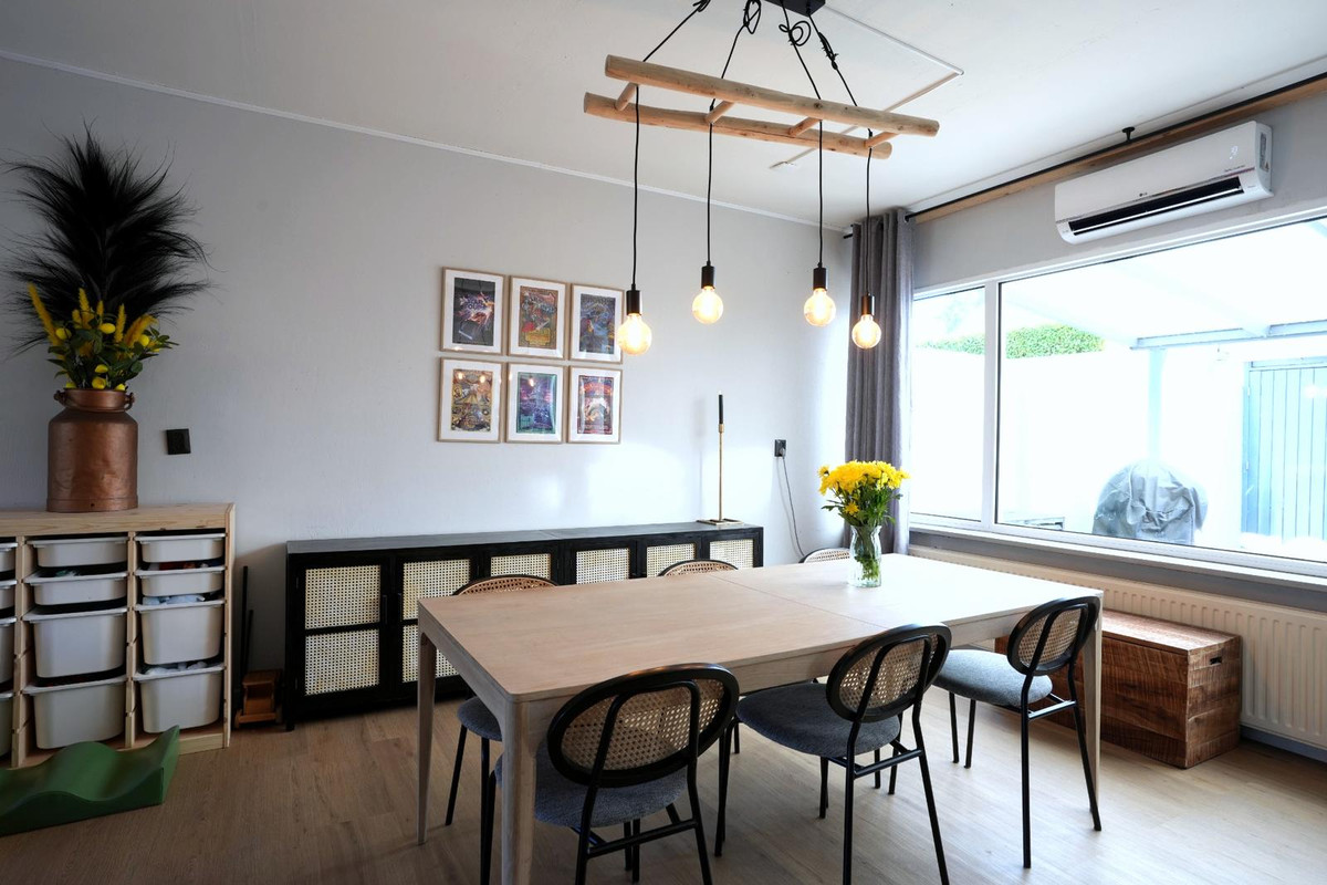 Tussenwoning te koop: Loobeek 38, Geleen