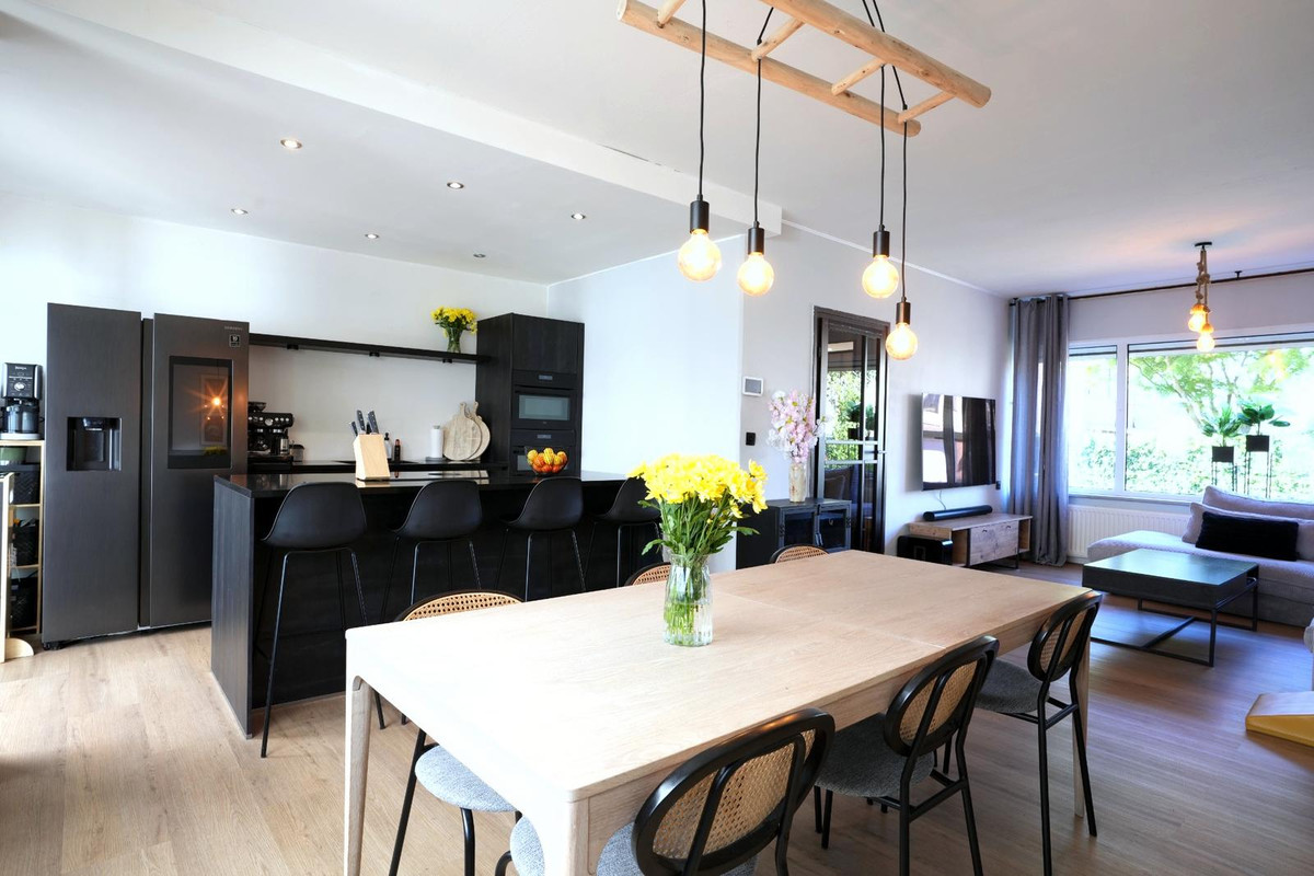 Tussenwoning te koop: Loobeek 38, Geleen