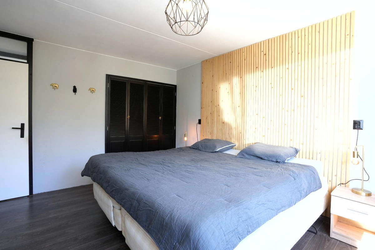 Tussenwoning te koop: Loobeek 38, Geleen