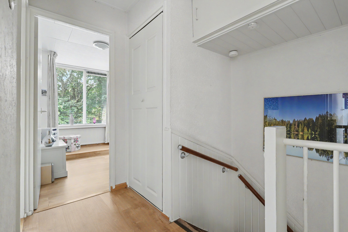 Tussenwoning te koop: Korhoenlaan 28, Zeist