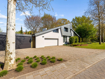Hoevenseweg 2