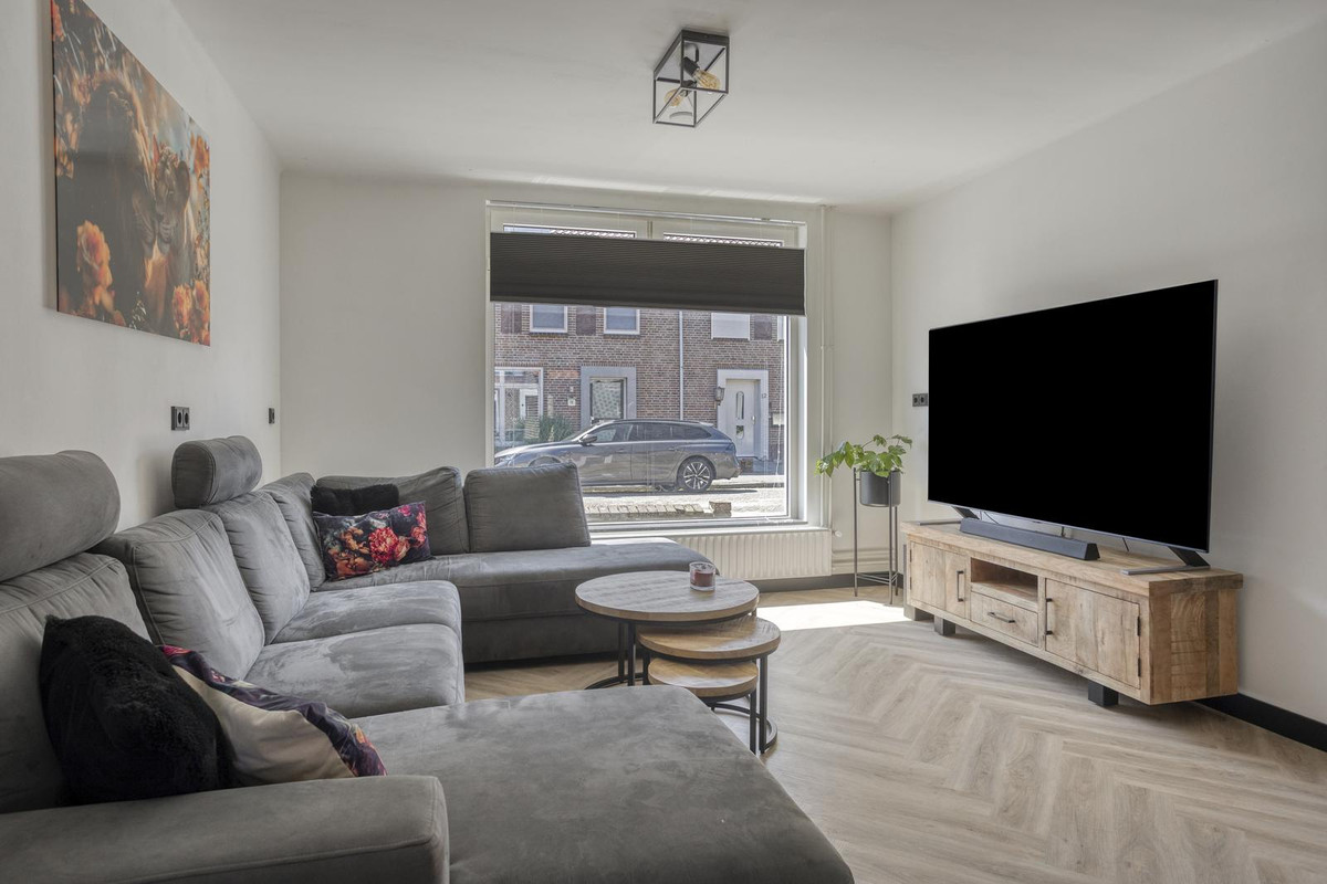 Tussenwoning te koop: Braillestraat 9, Grave
