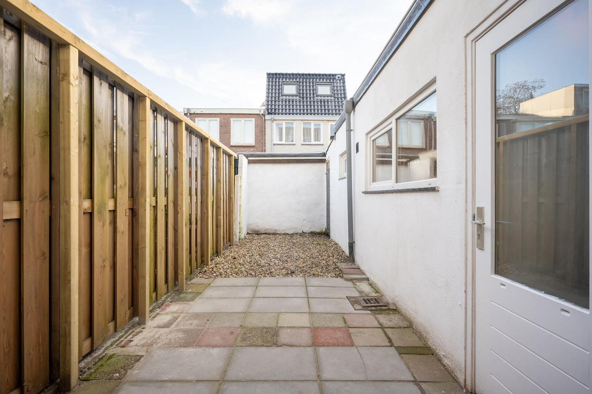 Tussenwoning te huur: Tugelastraat 64, Haarlem