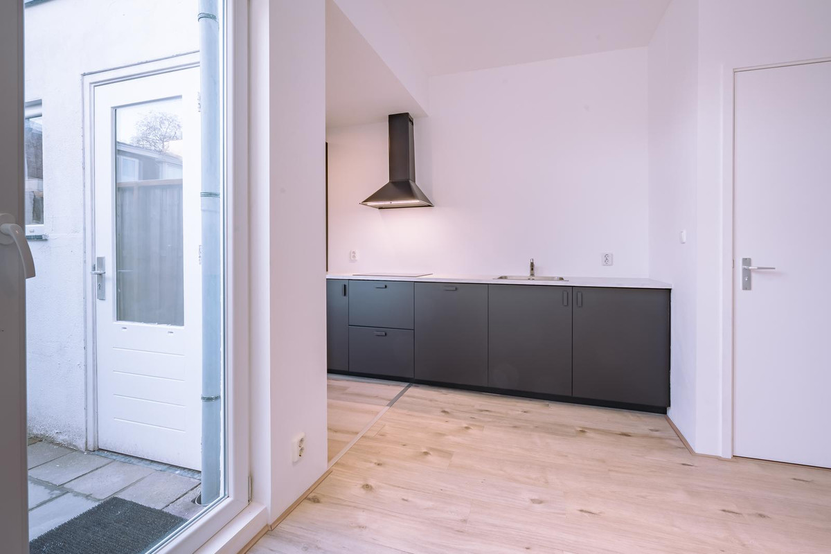 Tussenwoning te huur: Tugelastraat 64, Haarlem
