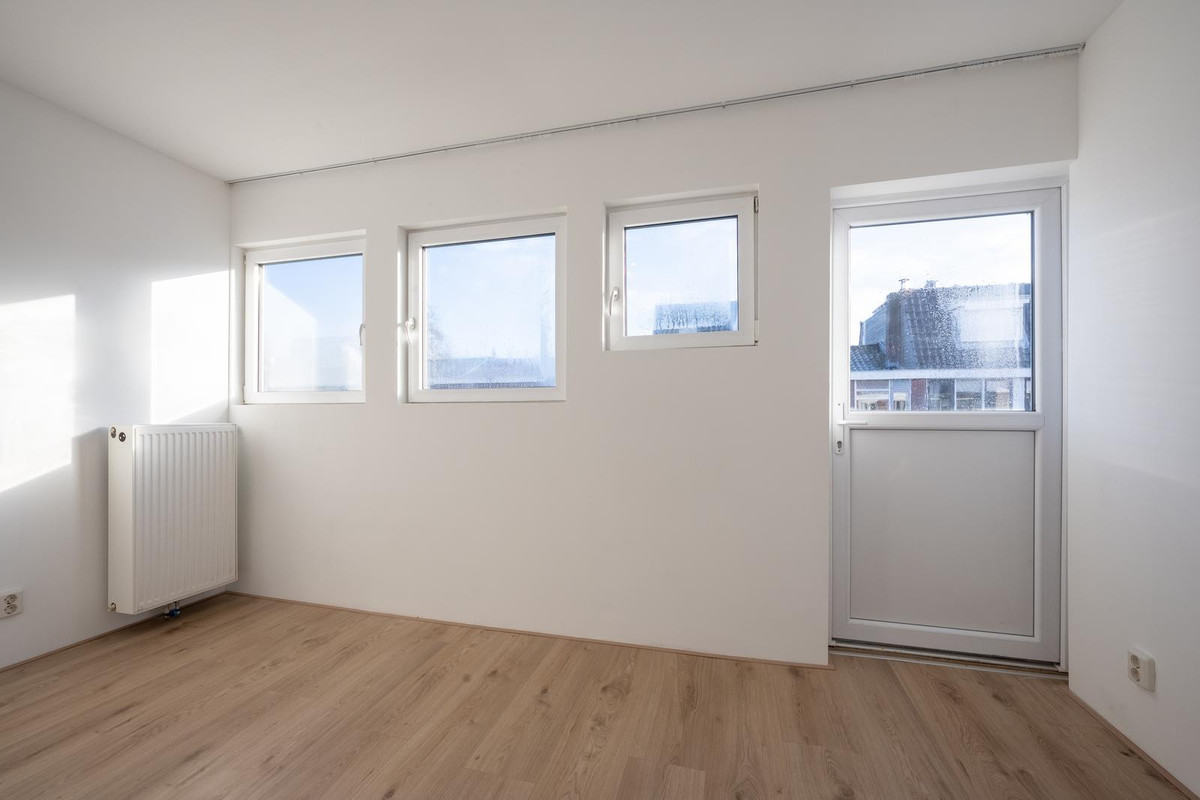 Tussenwoning te huur: Tugelastraat 64, Haarlem