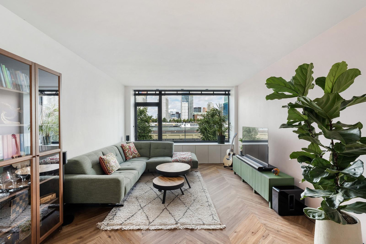 Appartement te koop: Maaskade 150B, Rotterdam