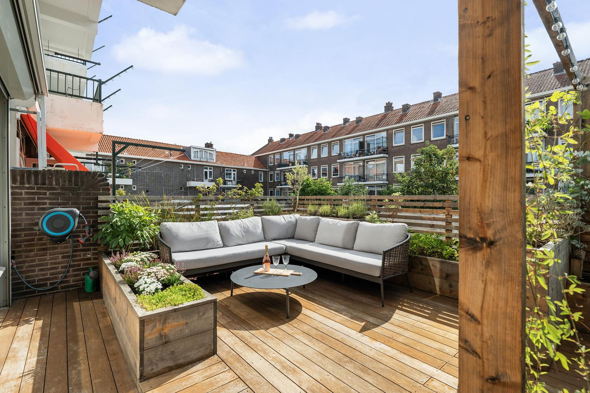 Appartement te koop: Maaskade 150B, Rotterdam