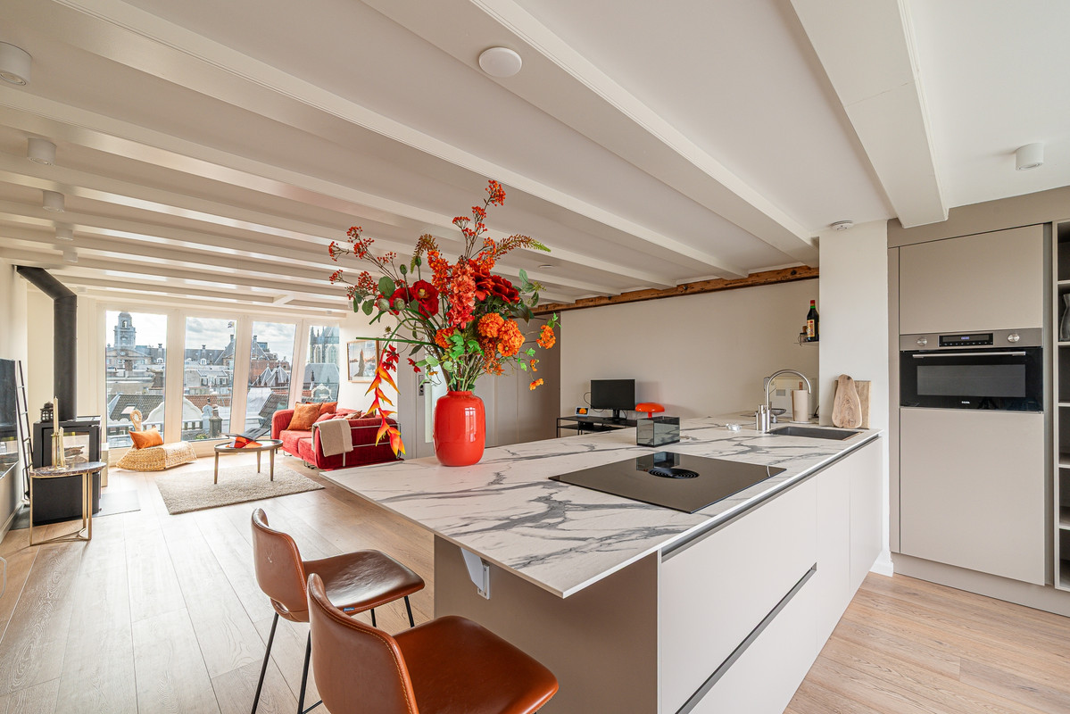 Appartement te huur: Spuistraat 105G, Amsterdam
