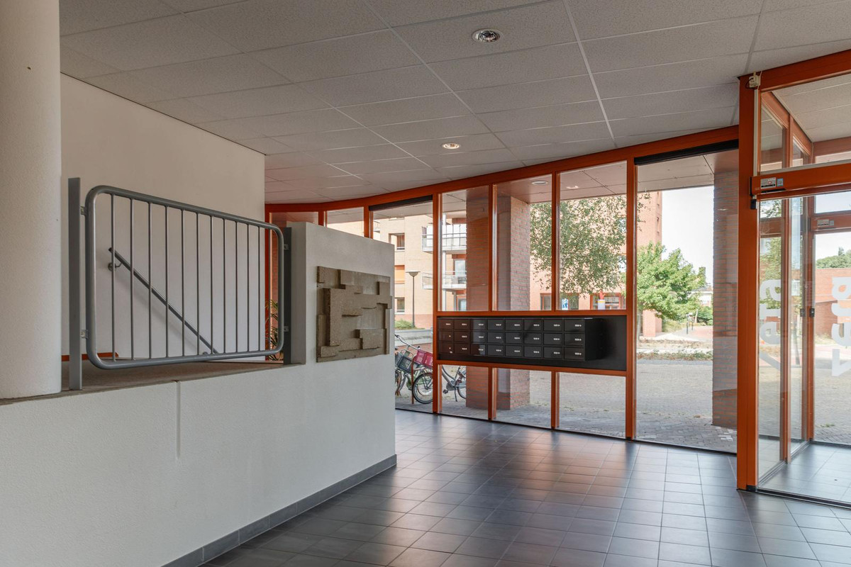 Appartement te koop: van der Hoopstraat 57B, Beverwijk