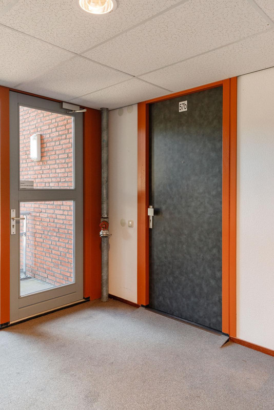 Appartement te koop: van der Hoopstraat 57B, Beverwijk