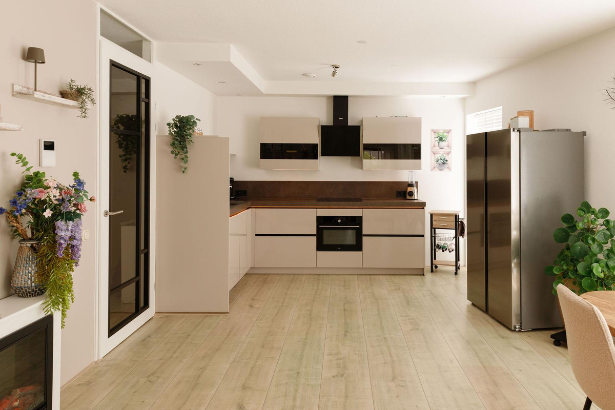 Appartement te koop: van der Hoopstraat 57B, Beverwijk