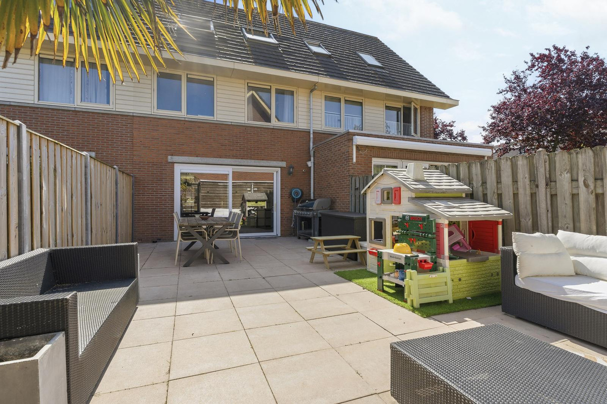 Tussenwoning te koop: Cees Buddinghstraat 5, Almere